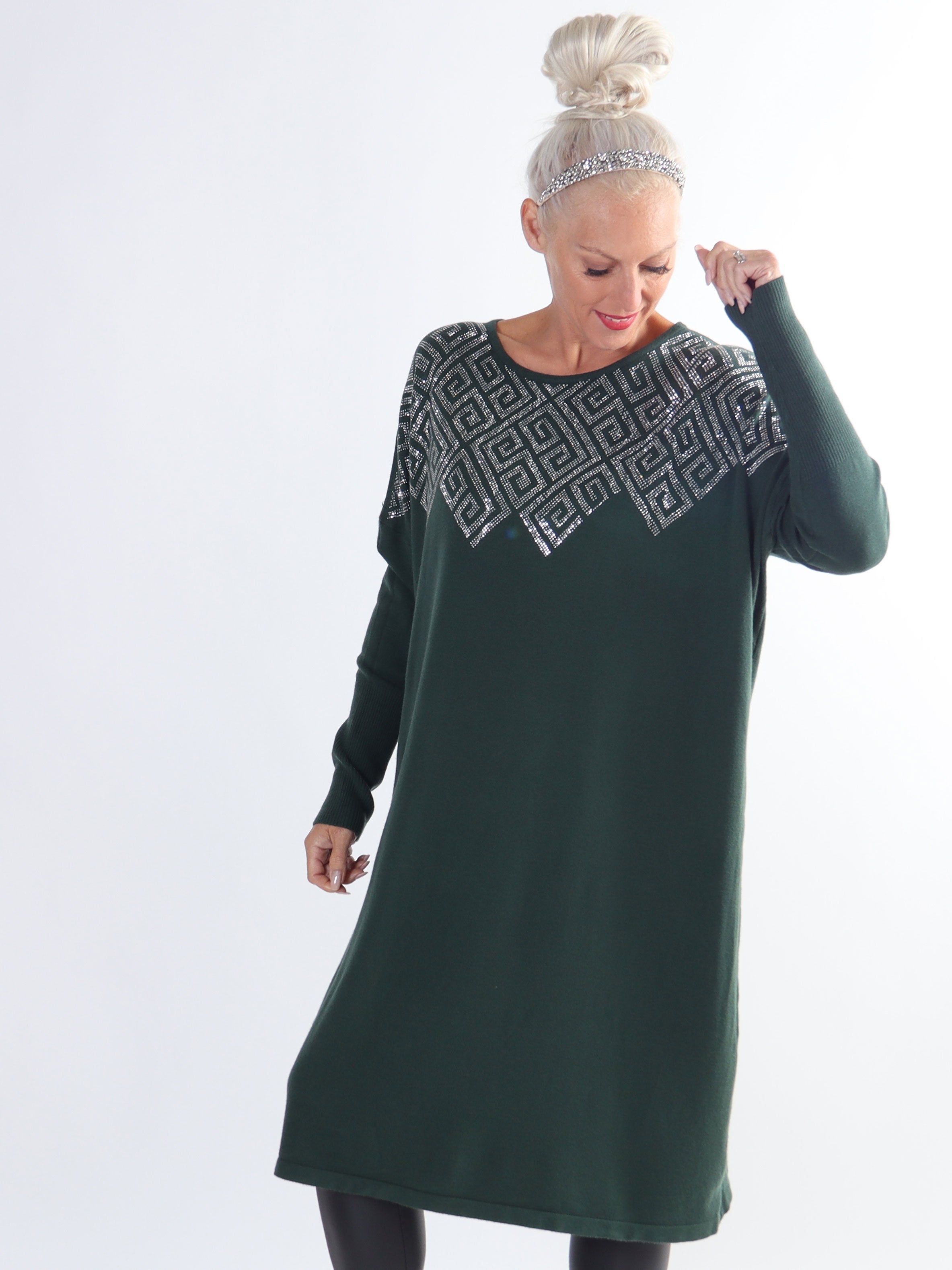 Luna - Mjuk stickad plus size klänning med strass